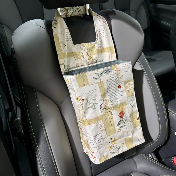 Hand Crafted Other - Car Trash/Utility Tote Bible Verses Floral 9” w x 4”d x 12” l 10” strap Handmade